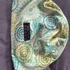 Skida Women's Fleece Lined Beanie - Green and Blue